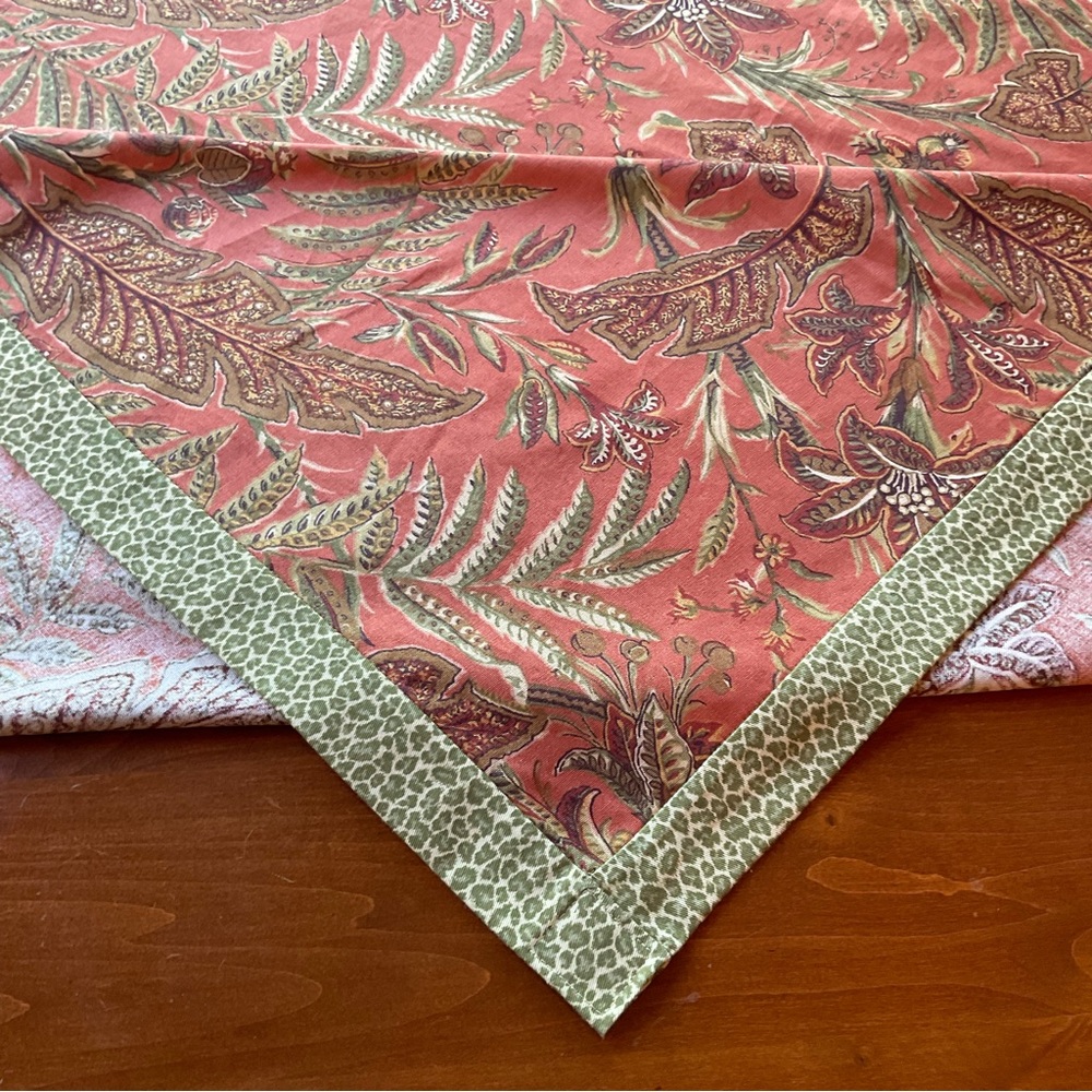 Custom Table Cloth